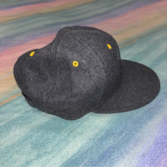 Nike Air Max 90 Winter True Strapback Cap - grey - wool - Picture 5 of 7